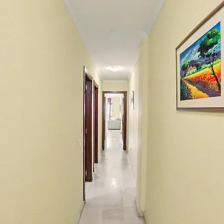 Ng La Salle - *
